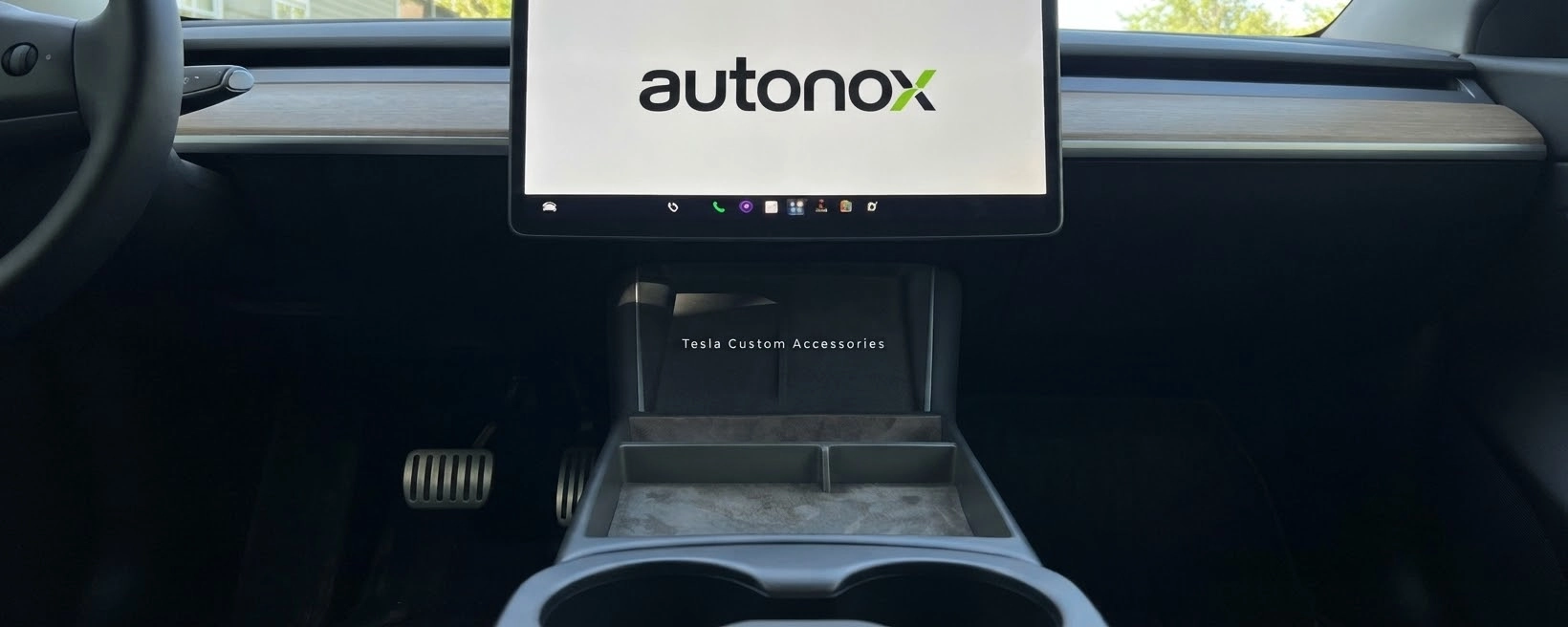 Tesla Model Y Juniper Standart Orta Konsol Organizer Yüksek Dayanıklı Plastik Kaymaz İç Yapı Alcantara İç Kaplama 3 Bölmeli Organizer